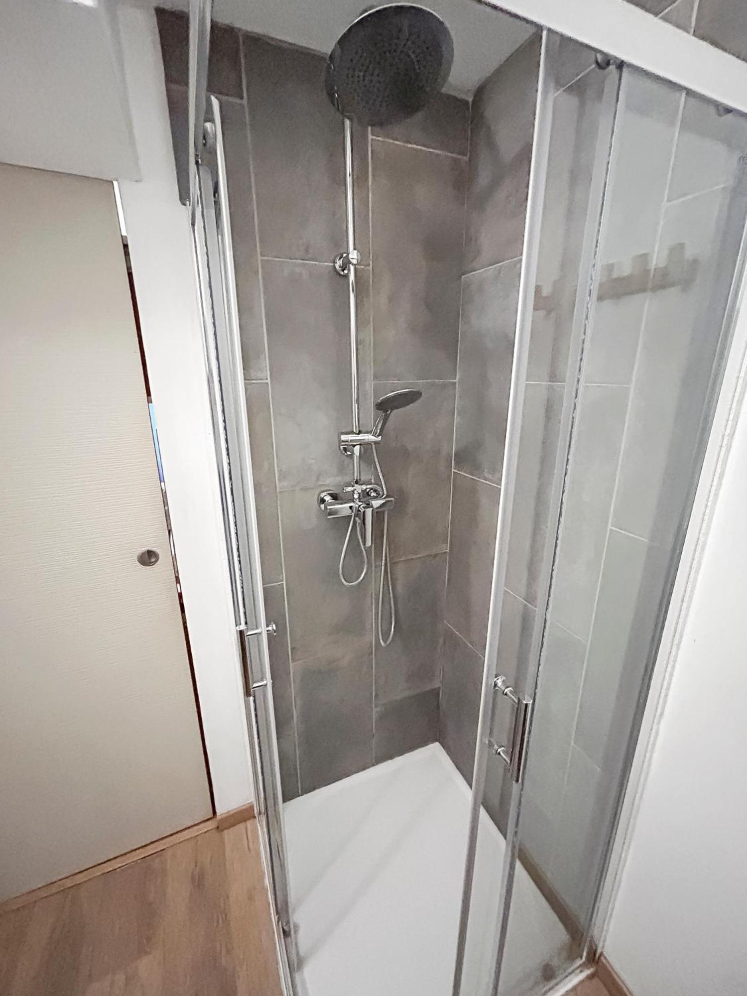 002-T2 Cosy 2 A 4 Pers Lumineux Wifi & Parking Apartment Audincourt Bagian luar foto